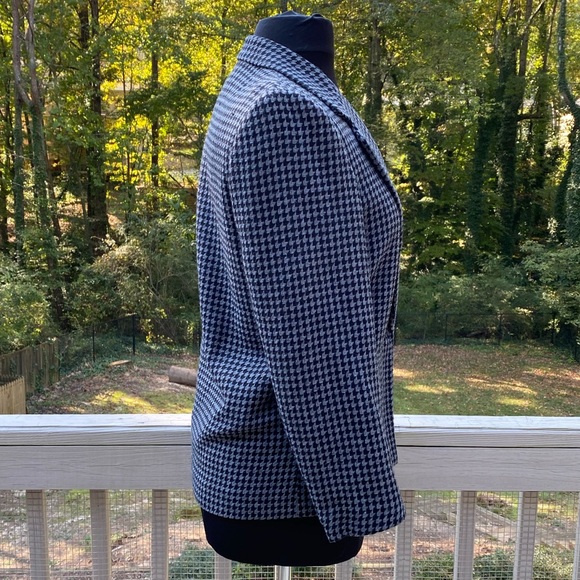 Vintage 90s Herringbone Wool Navy Gray Blazer - Picture 3 of 13